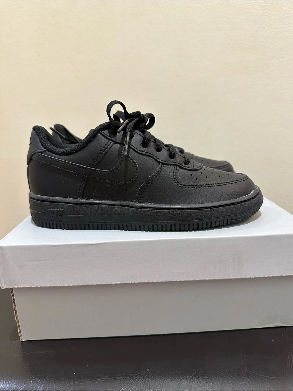 NIB Little Kid PS Nike Air Force 1 Low LE Black Black DH2925-001
